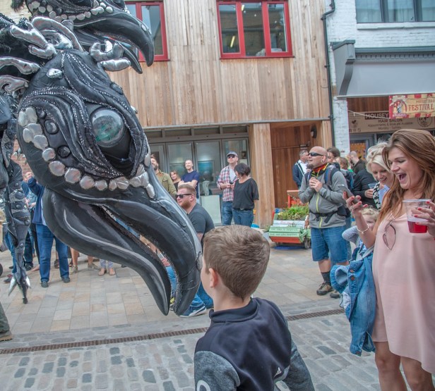 8C6162A8-DEE7-4503-8706-9FED14599245